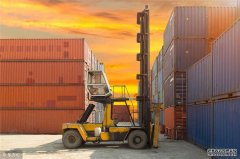 廣東深圳龍崗區到四川成都整車物流公司，公路